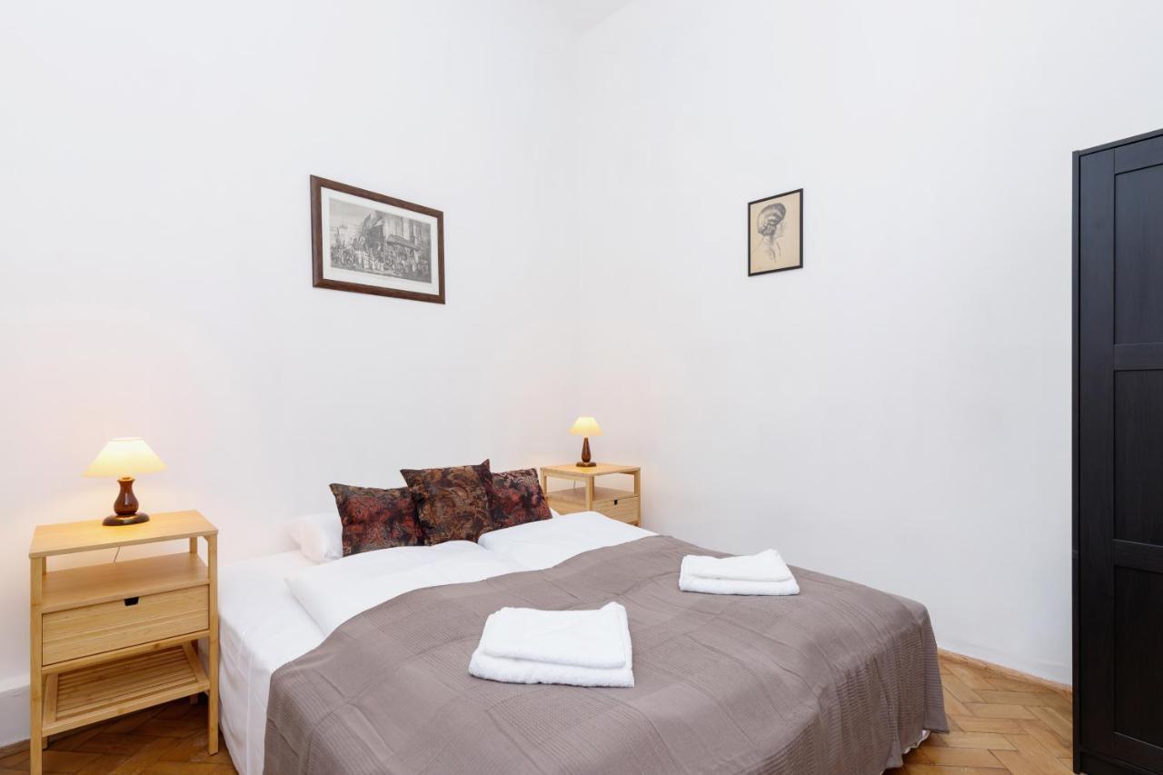 Apartment Pijarska Krakow By Noclegi Renters מראה חיצוני תמונה