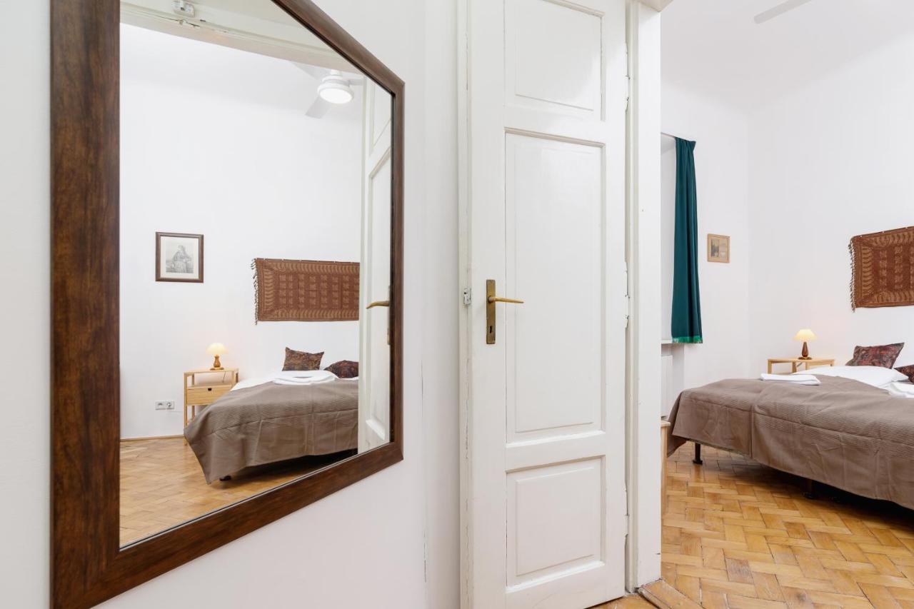 Apartment Pijarska Krakow By Noclegi Renters מראה חיצוני תמונה