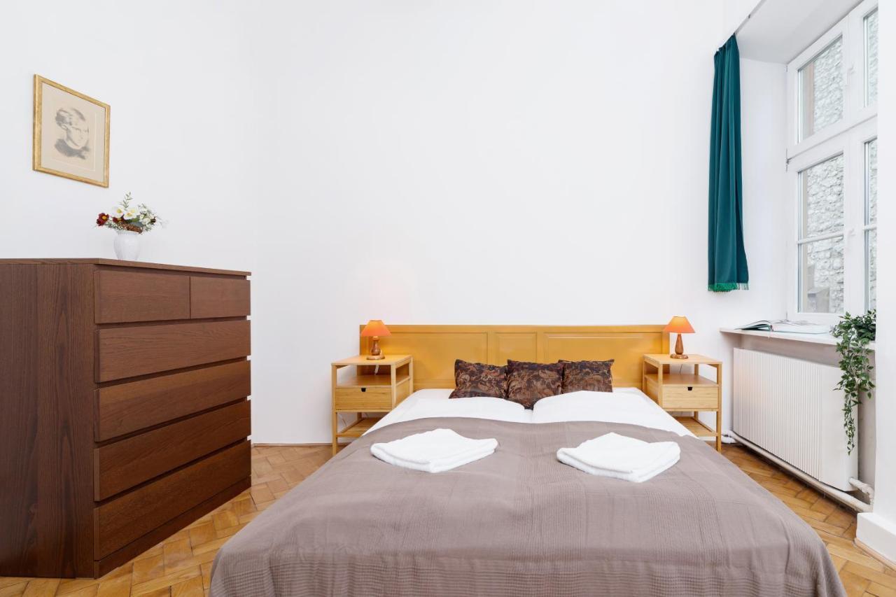 Apartment Pijarska Krakow By Noclegi Renters מראה חיצוני תמונה
