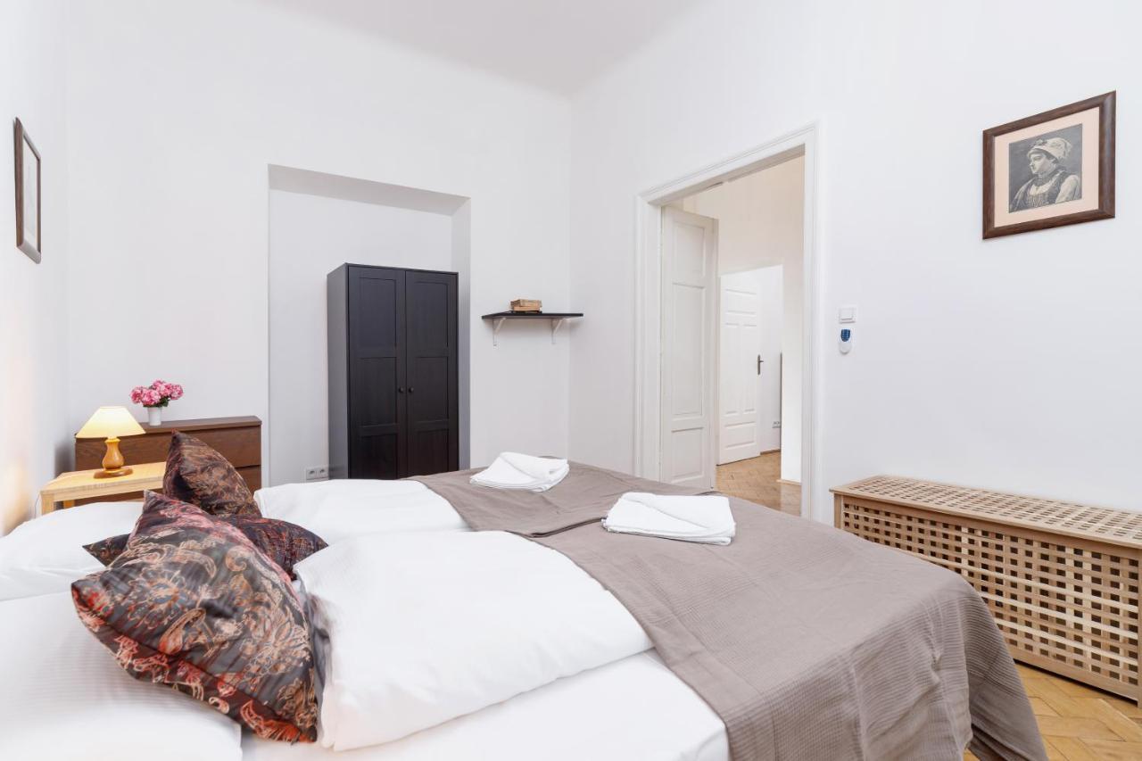 Apartment Pijarska Krakow By Noclegi Renters מראה חיצוני תמונה